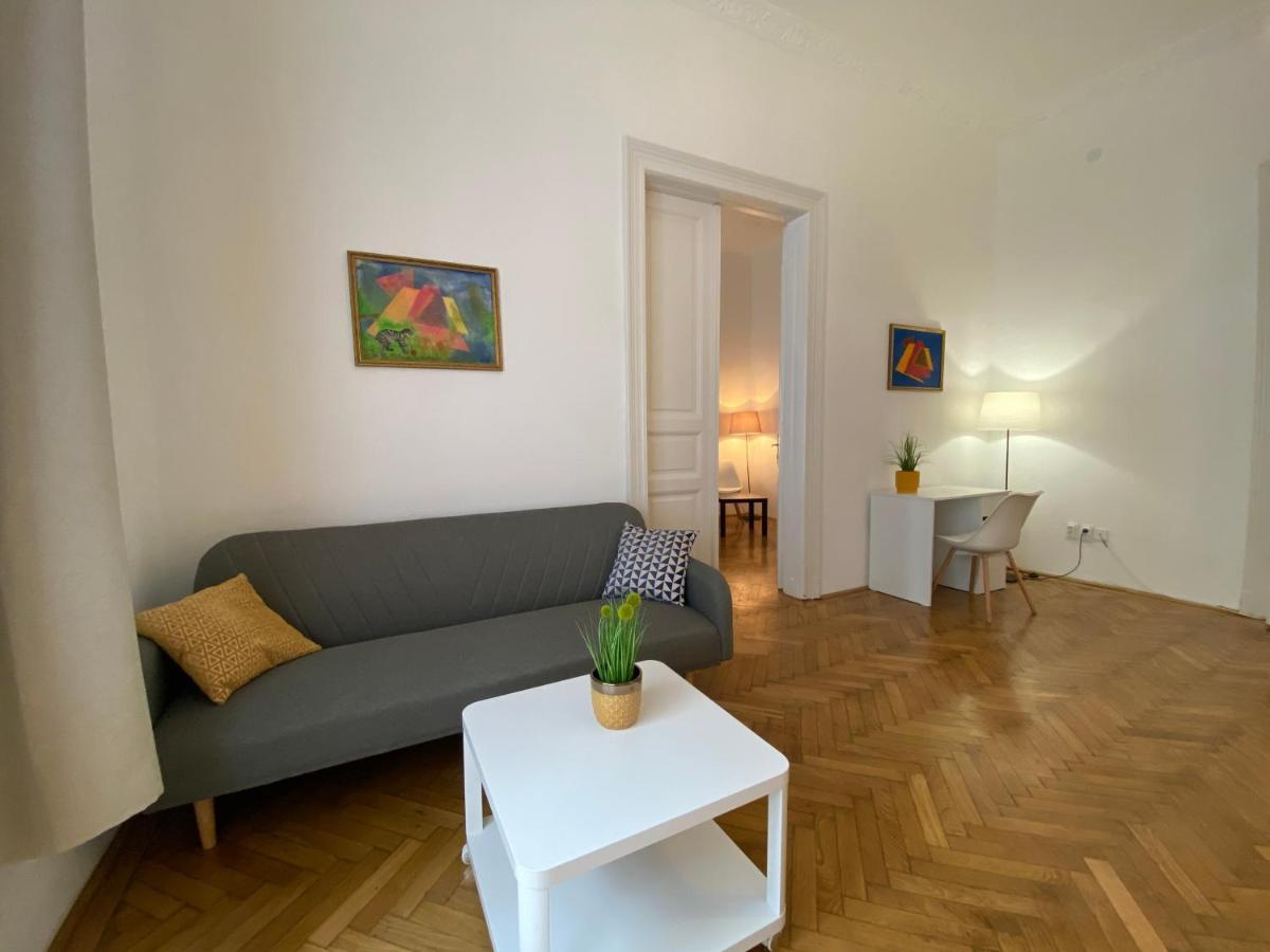3 Bedrooms- Central Quarter Apartment Budapest Exterior photo