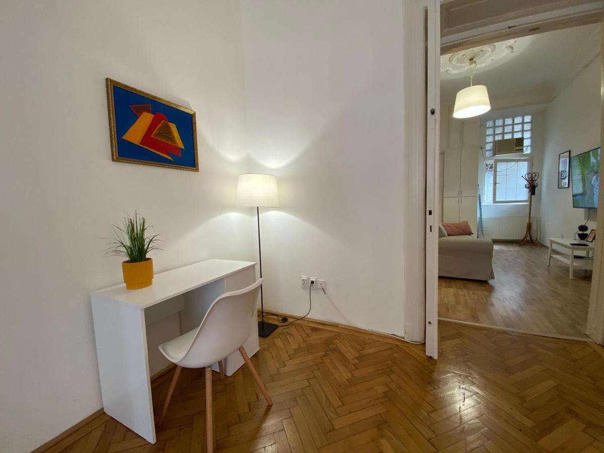 3 Bedrooms- Central Quarter Apartment Budapest Exterior photo